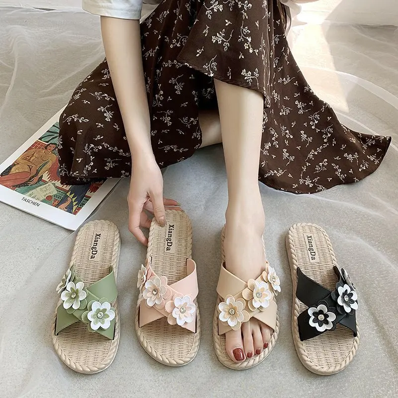 

Slippers Casual Shoes Low Flower Slipers Women Slides Luxury Flat 2021 Massage Rubber Floral PU Basic Fashion Flat Shoes Female