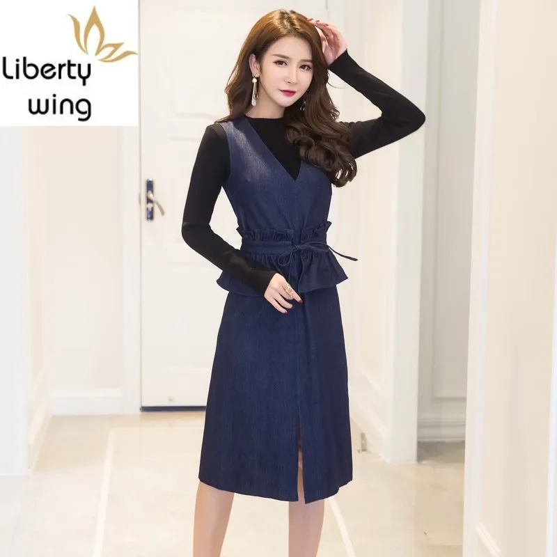 Женское весеннее платье с оборками приталенное джинсовое до колена черный