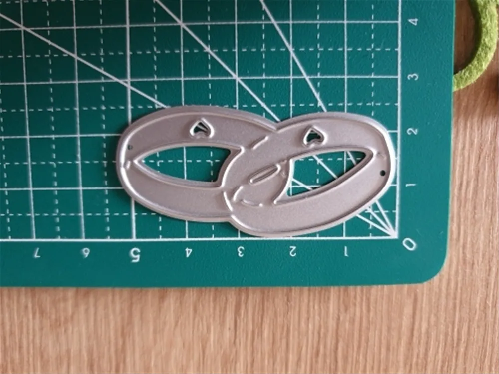 

1PC 2020 DIY Wedding Rings Metal Cutting Dies Scrapbooking Stamps Craft Embossing Die Cut Making Stencil Template stamp and dies