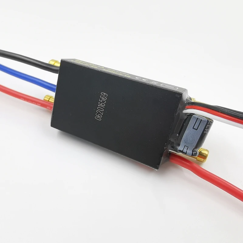 радиоуправляемый лодочный