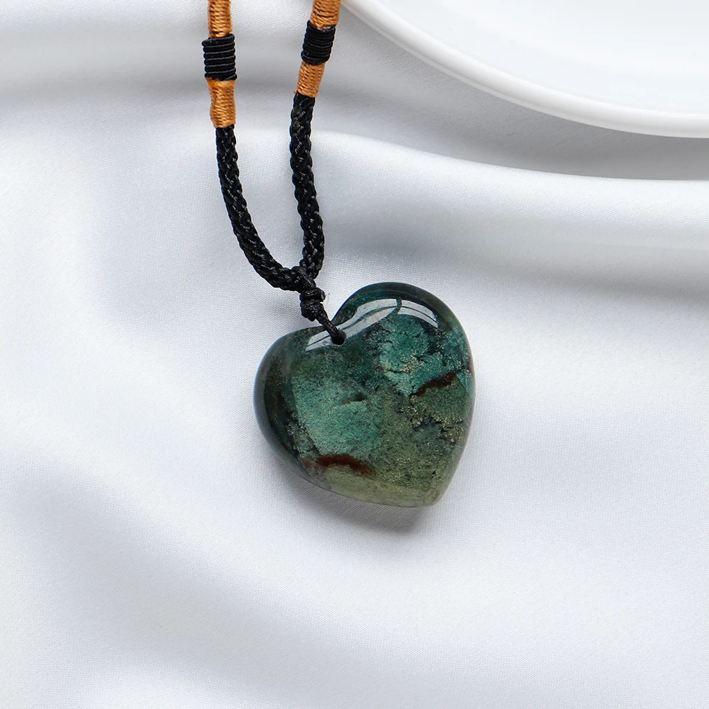 

Natural Rose Quartz Mineral Pendant Love Heart Shaped Crystals Necklace Energy Health Gem Jewelry Women's gifts