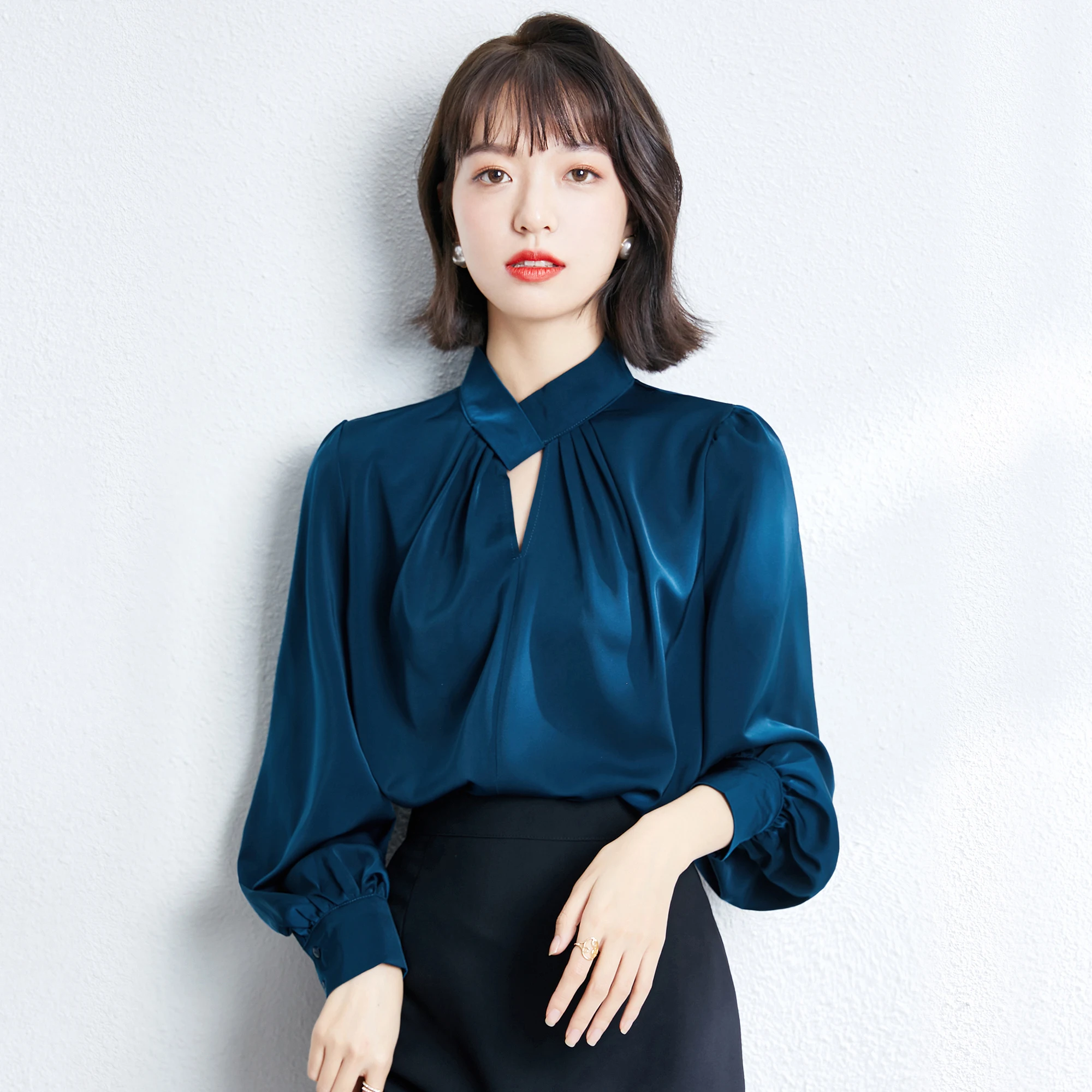 2021 Spring Summer Women Blouses Elegant Korean style Fashion Satin shirts Loose Chiffon Long sleeve female blusas tops