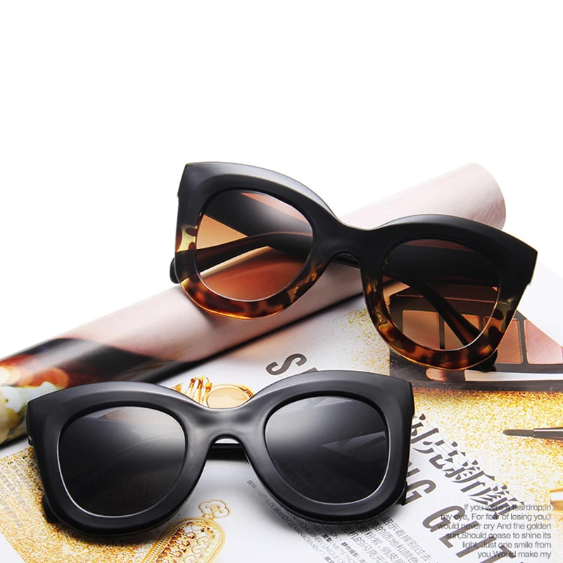 

Women's Sunglasses Luxury Big Box Cat's Eye Black Lenses Glasses Vintage Luxury Designer Men Driving Eyeglasses Decorative UV400