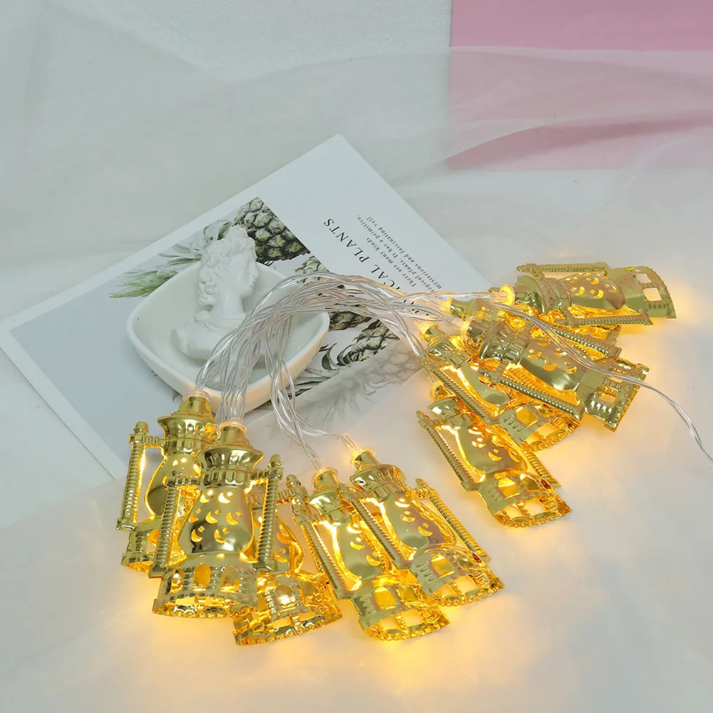 

LED Metallic Gold Kerosene Lantern Shape Pendant Lantern Light 10 LED String Lights Ramadan Arab Festival Ornament Home Decorati