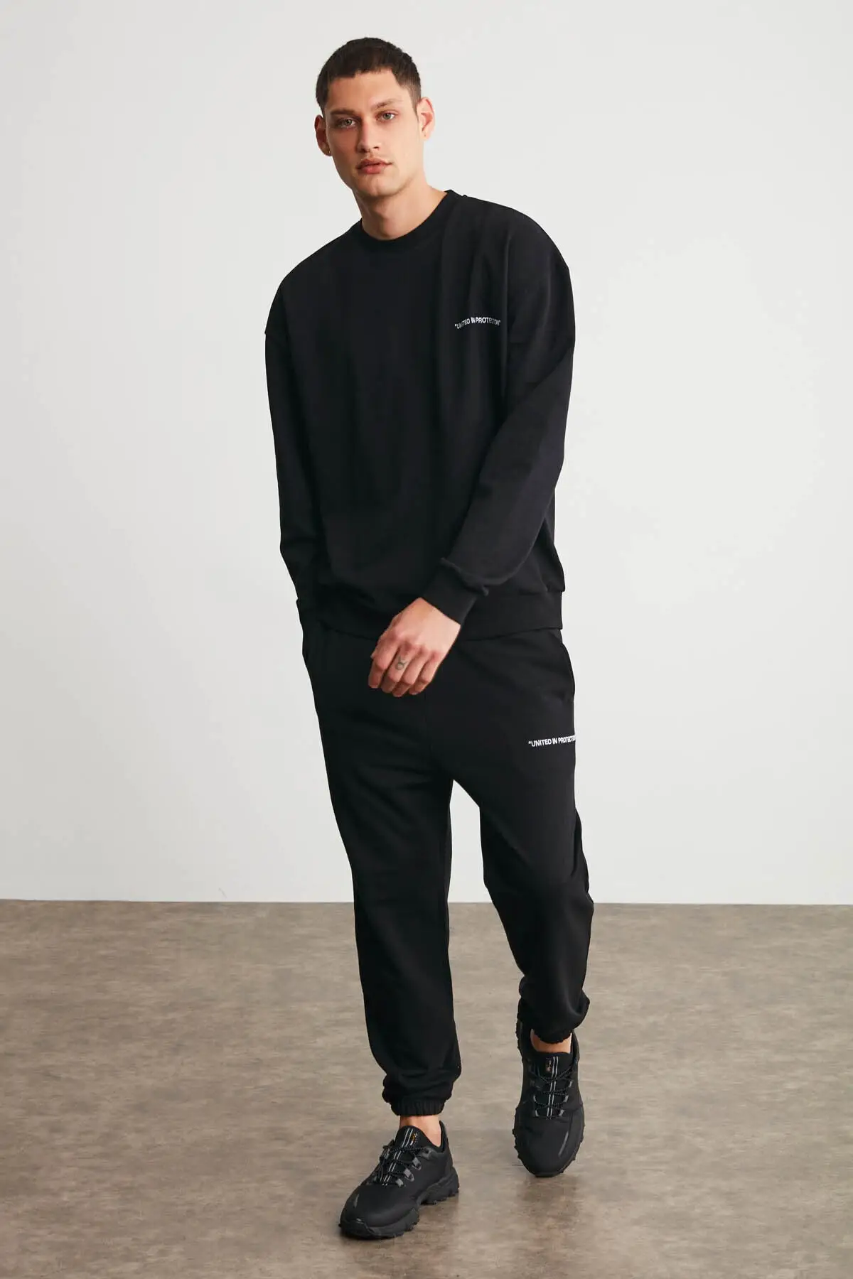 Marshall Men 'S Black Embroidery Detail Basic Tracksuit Set