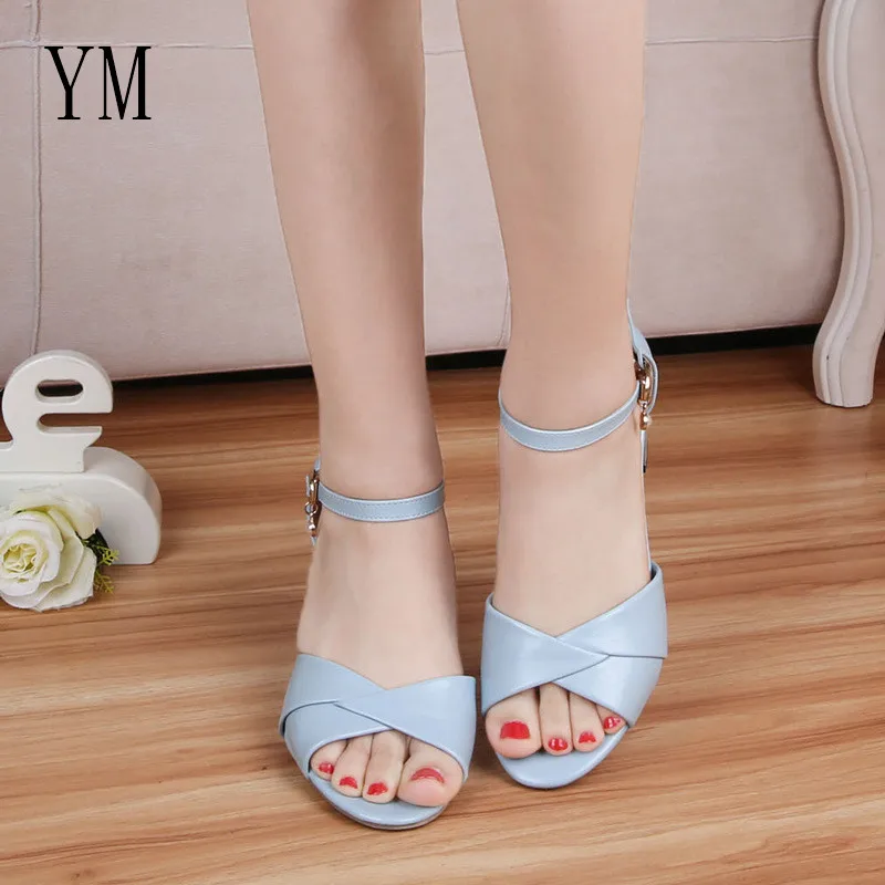 2018 весенние пикантные римские сандалии с открытым носком женские летние