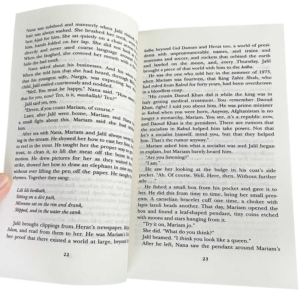 El cl&aacute;sico de Hosseini de mil swouns, funciona la historia de agarre de las mujeres afacas, tiempos imregalables e indestructibles de amor-2