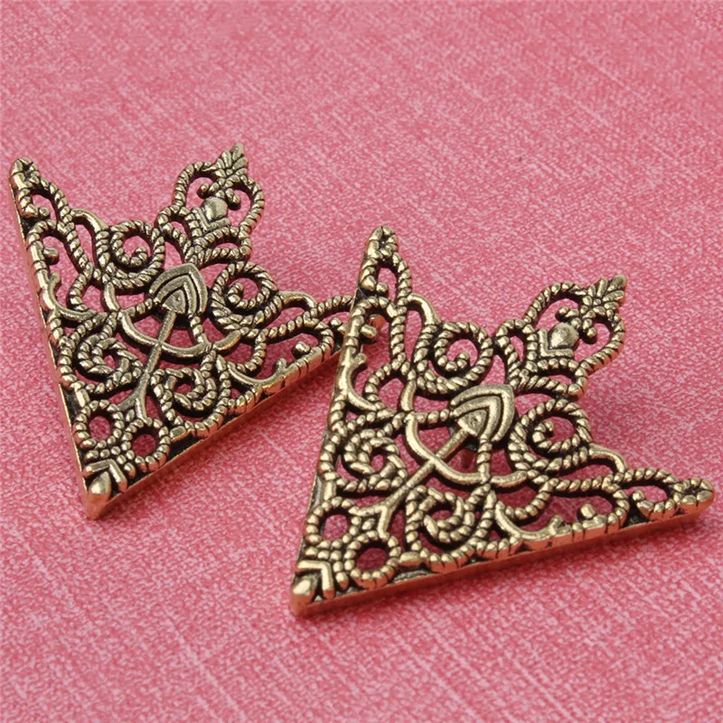 

Fashion Women Brooch Accessories Tide High Quality Exquisite Pin Brooches For Ladies Blouse Brooch Collar Decorated Golden Shirt