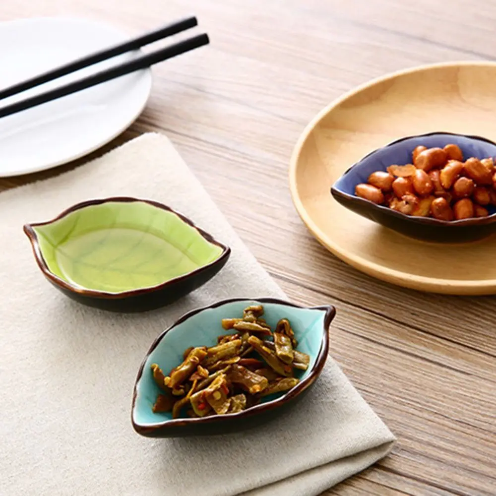 Creative Handcraft Leaves Ceramic Plates Japanese Sushi Dishes Snacks Kitchen Vinegar Seasoning Sauce China Dinnerware