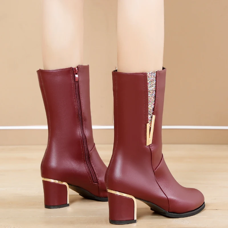 Новые женские сапоги на каблуке зимние до колена платформе без застежки Женская