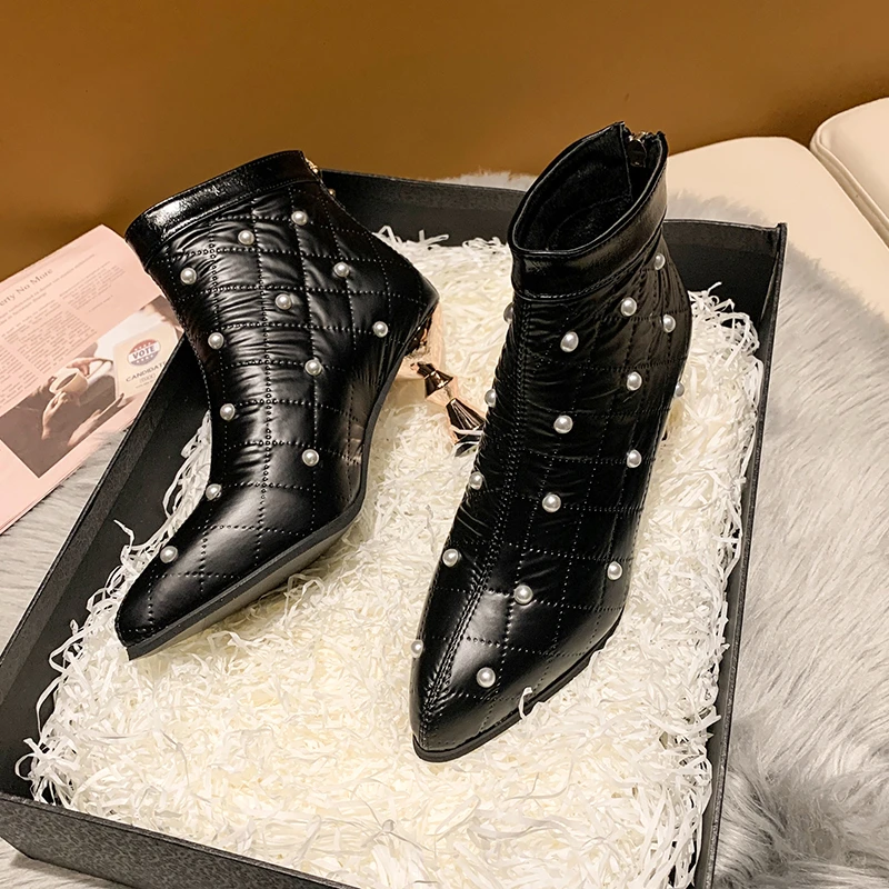 

Sweet Lace Decor Crystal Heels Ankle Boots Women Fashion Pearl Pointed Toe Boots Woman Black Stretch Cloth Party Shoes