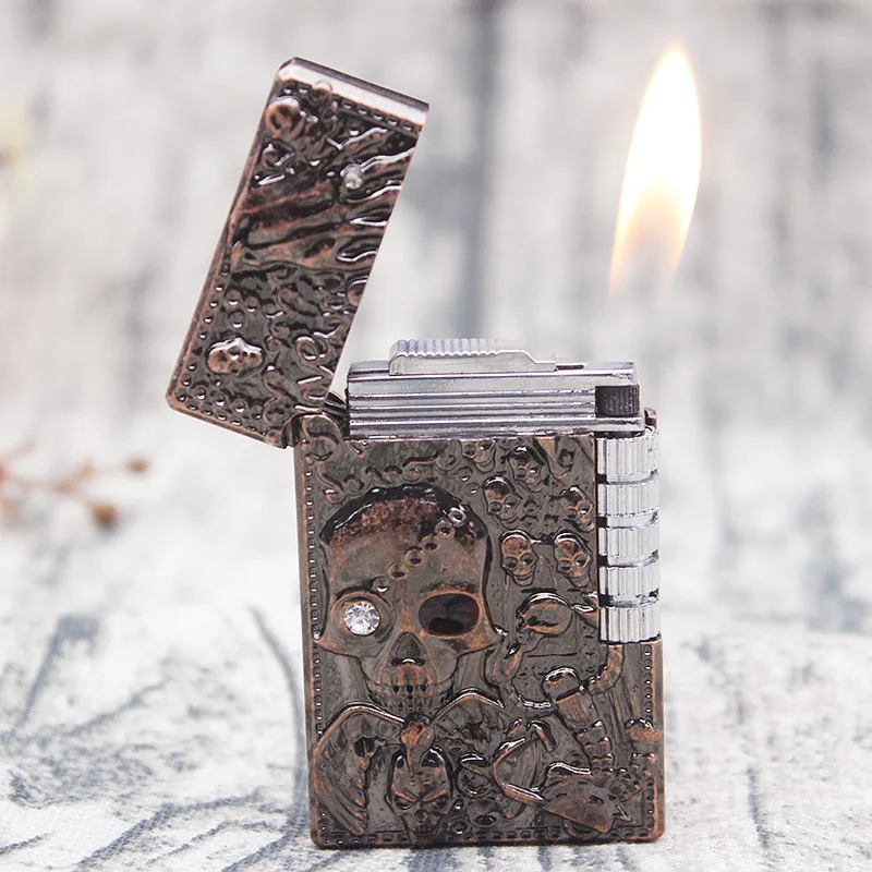 

Flint Lighter Grinding Jet Gas Skull Gas Lighter Butane Metal Emboss Crisp Bright Sound Cigarette Cigar Lighter Gadgets For Men
