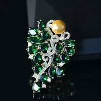 ins trendy fashion sparkling crystal grapes brooch for women luxury high quality gold plated shell made pearl metal coat pins