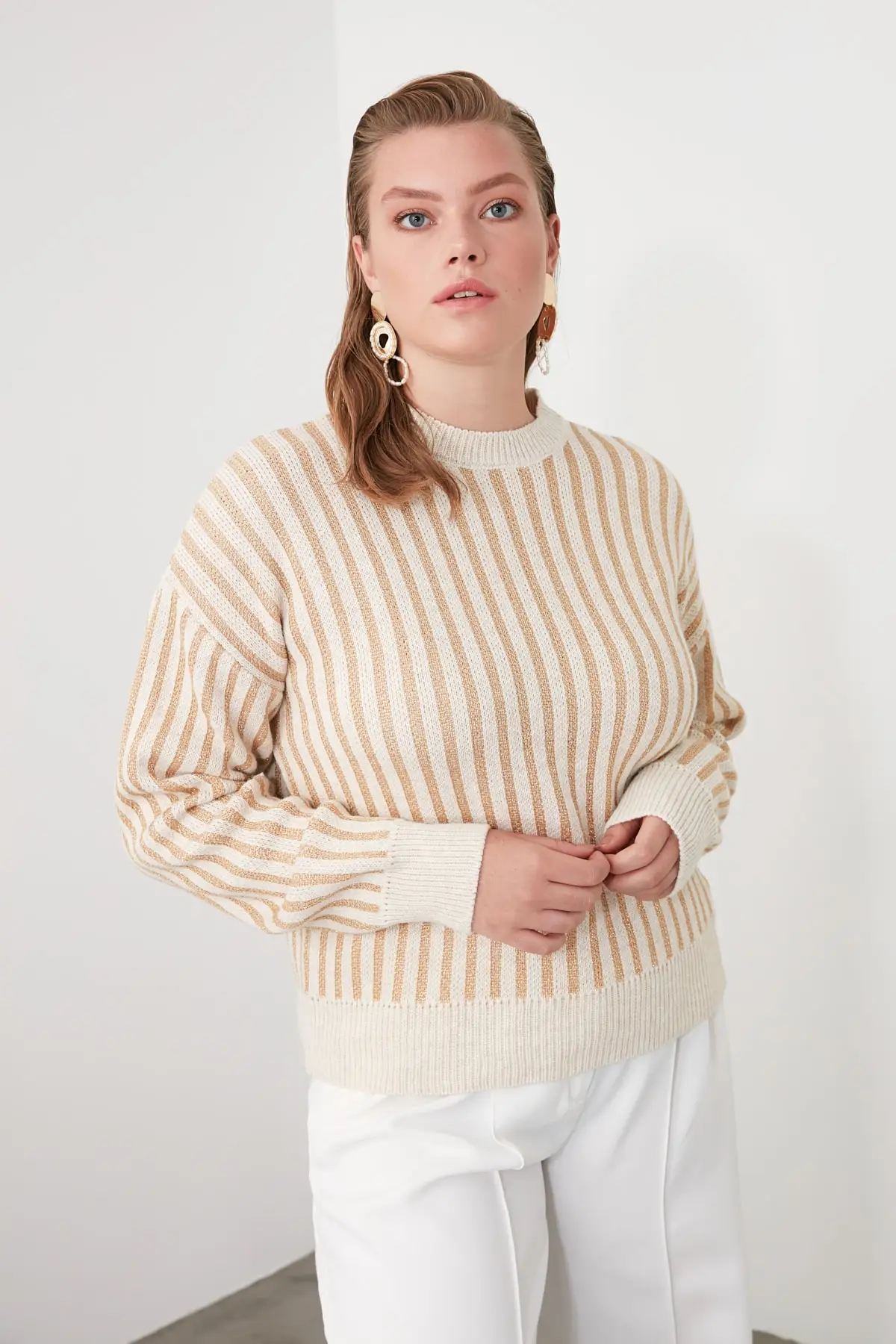 

Trendyol Silvery Knitwear Sweater TWOAW21KZ0114