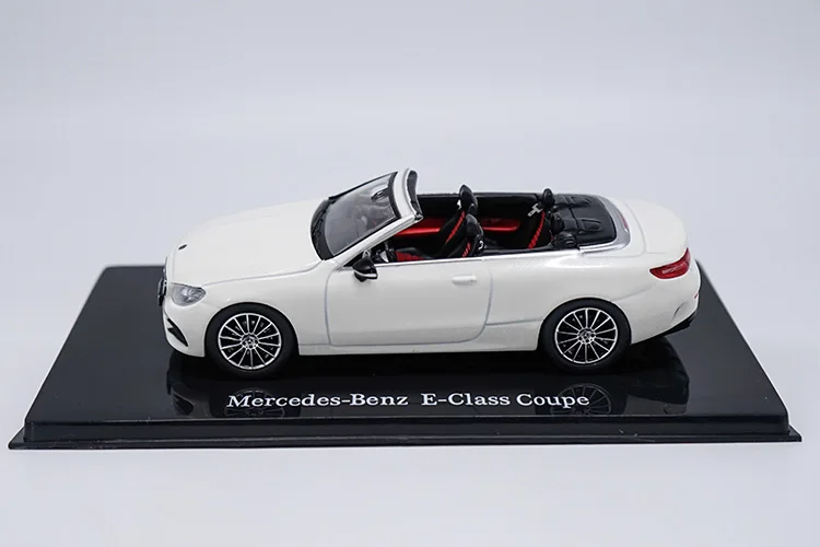 1:43 E300 E-KASE Coupe модель сплава автомобиля статические высокой моделирования металлические модельные автомобили с оригинальной коробкой
