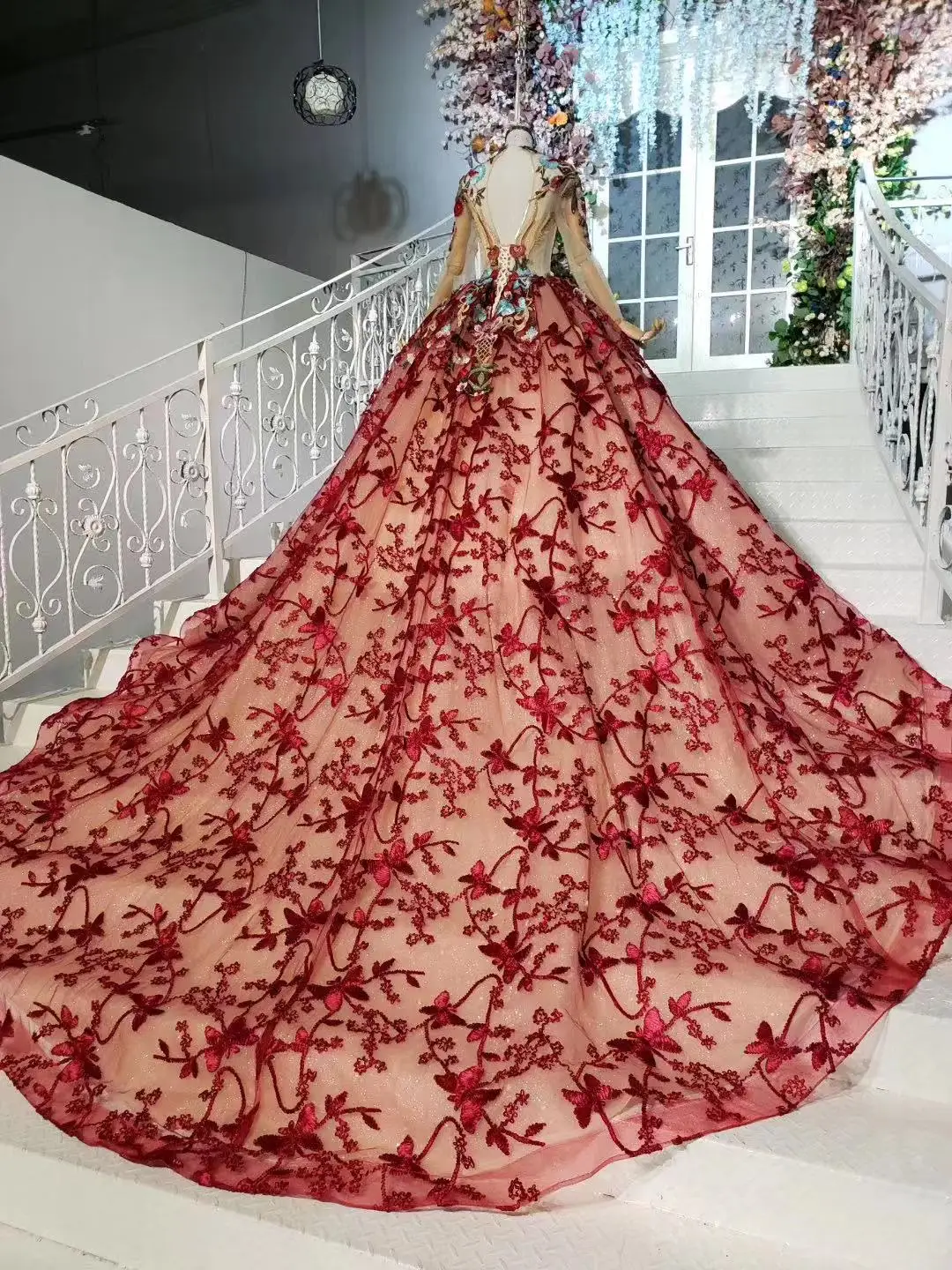 Hot Vintage Lace Crystals Prom Dresses V Neck Ball Gown Princess Red Purple Arabic Women Formal Party | Свадьбы и торжества