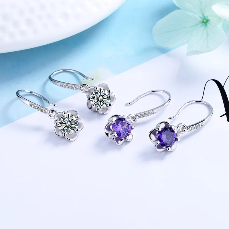 

Korean Version of S925 Sterling Silver Female Earrings Petal Clover Diamond Earrings CZ Pendant Rhinestone Jewelry Party Gift