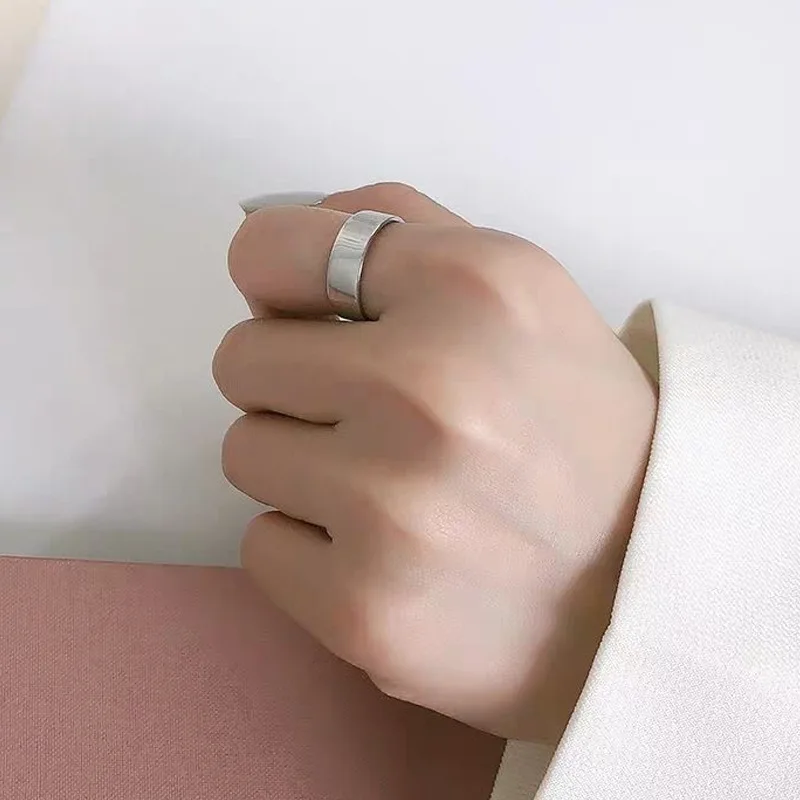

2021 Hot Selling RingsVintage Smooth Sterling Simple 4MM 6MM Hip Hop Couple Ring Lovers Jewelry Gifts S-R16