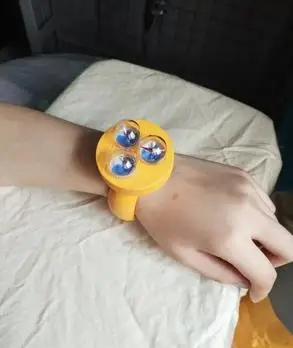 Одна деталь и изображением героев манги нами косплей-браслет указатель Опора