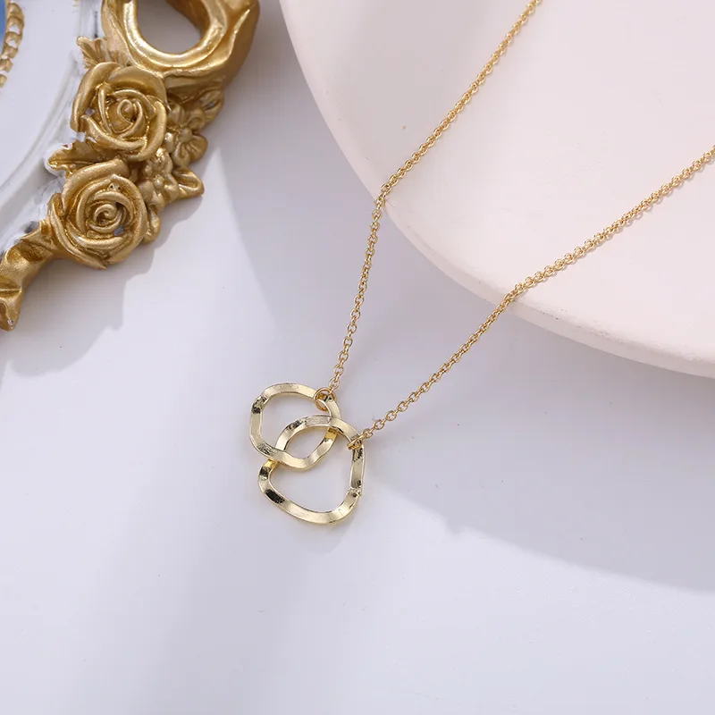 

Double Interlock Circle Short Necklace Gold Color Clavicle Geometric Pendant Necklaces For Women Collares Elegant Simple Jewelry