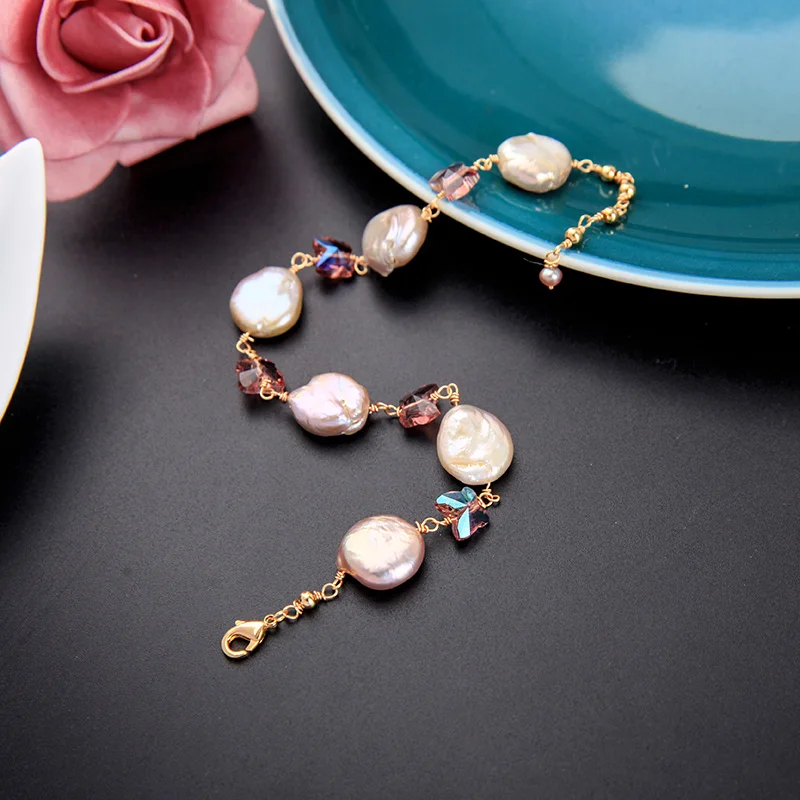 

Cute Irregular Baroque Cultured Pearl Charm Bracelets For Women Gifts Gold Color Alloy Chains 2021 Fashion Jewelry Wholesale