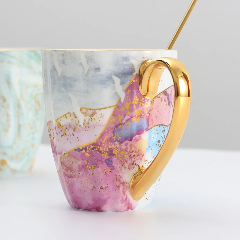 Фарфоровая чашка кофейная из костяного фарфора керамический напиток подарок на