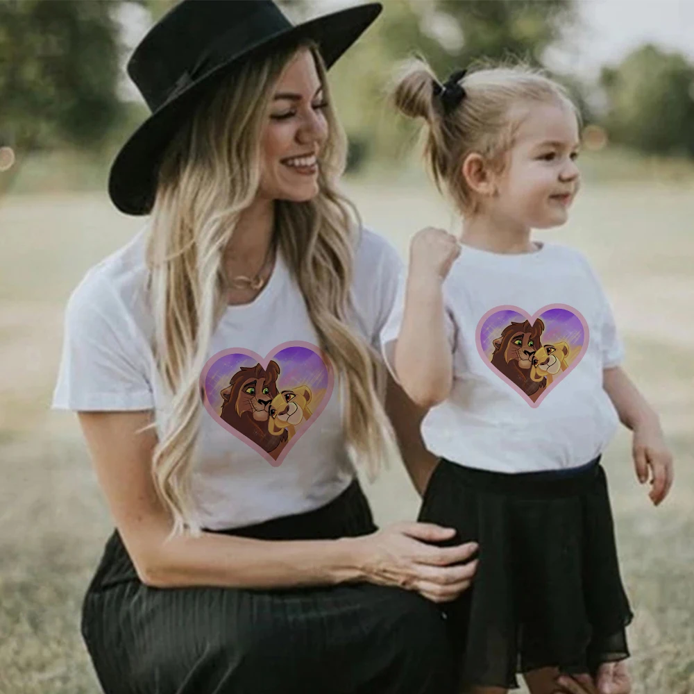 

Disney Simba and Nala Beautiful Fashion Family Matching Clothes Lion King Cartoon Printed Mom Baby Tops Cute T Shirt For Girls