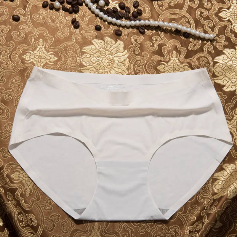 

Бесшовные трусики для женщин, нижнее белье, мягкое нижнее белье, женские трусы, однотонные удобные женские трусы, нижнее белье со средней по...