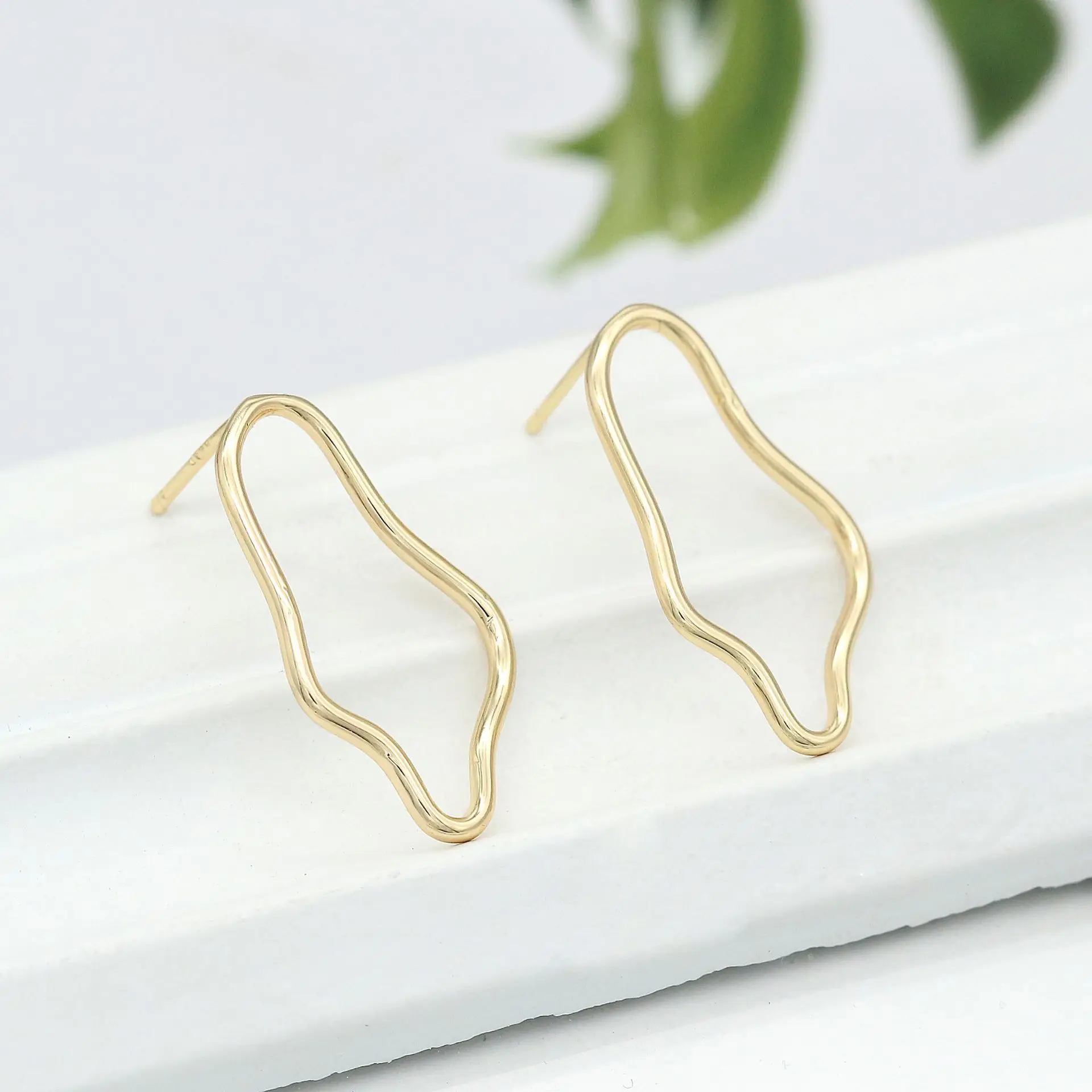 

Серьги геометрической формы из серебра 925 пробы YGU83