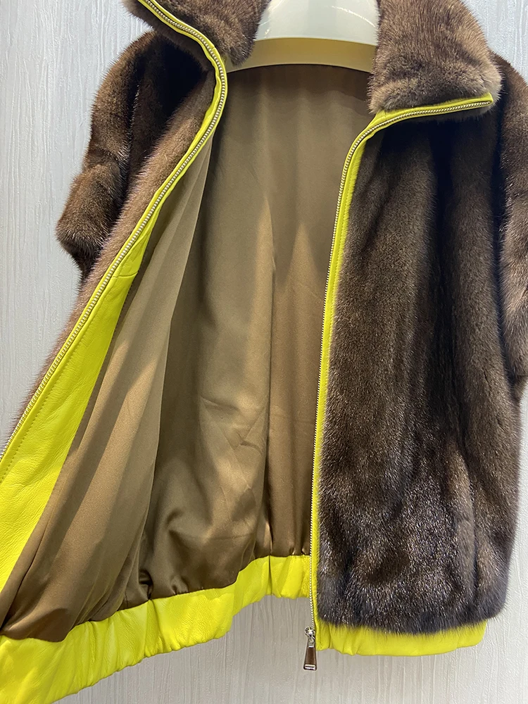 2022 New Arrival Hot Sale Fashion Women Winter Thick Warm Real Mink Fur Vest Short Sleeve Mink Fur Zipper Collar Waistcoat