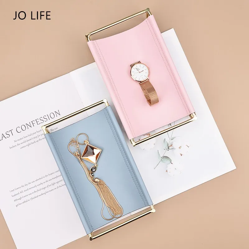 

Настольная подставка для ключей JO LIFE в скандинавском стиле