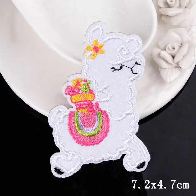 Cute Alpaca Sheep Iron On Patches For Clothing Cartoon Patch Embroidered Tshirt Fabric Sticker Applique Clothes | Дом и сад