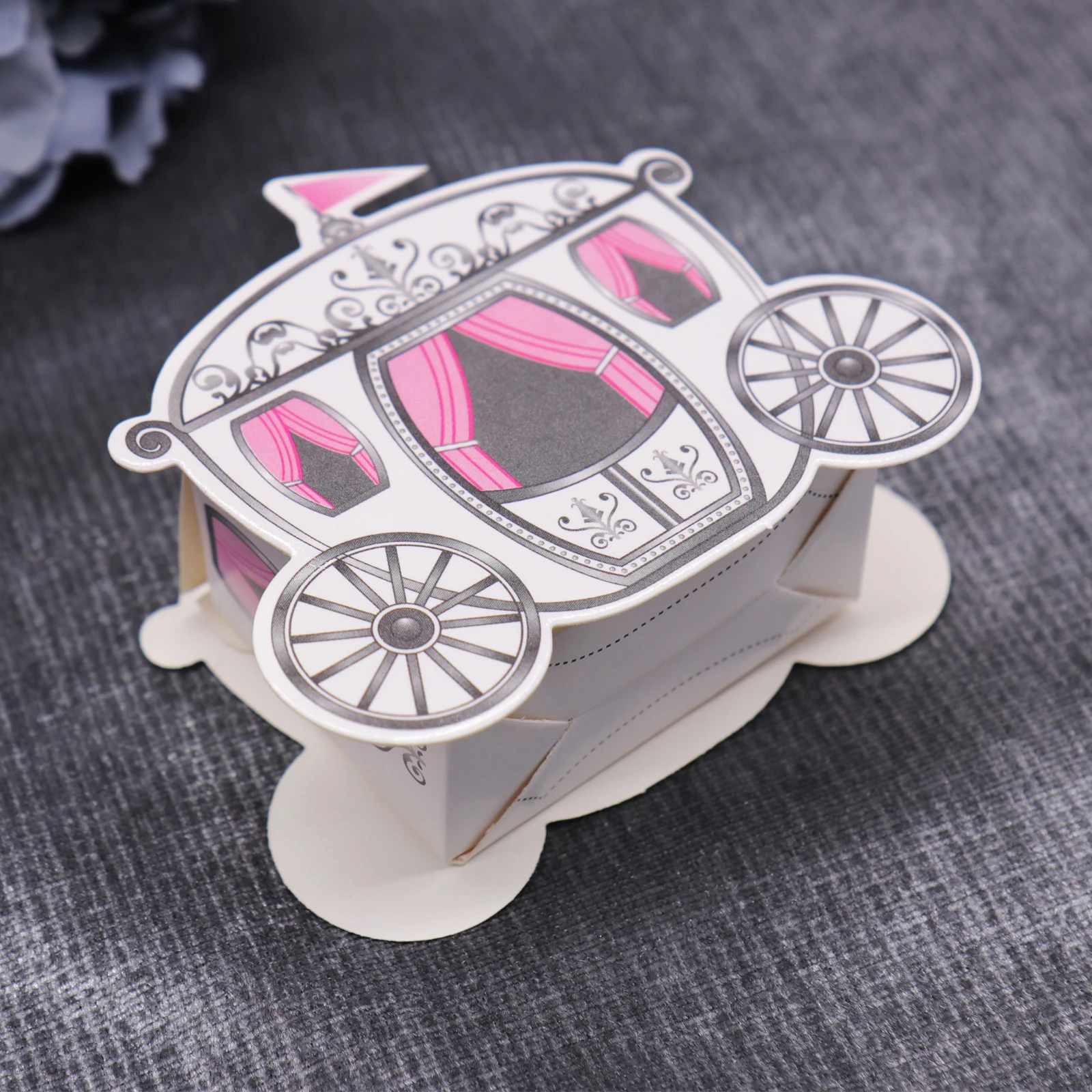 

10 Pcs Romantic Wedding Decoration Fairy Tale Pumpkin Carriage Candy Box Party Return Gift Package Paper Box Supplies Wholesale
