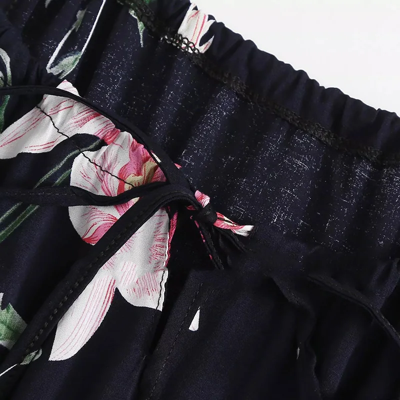 

Women Rompers Flower print Jumpsuit Summer Short Off shoulder Overalls Jumpsuit Female chest wrapped strapless Playsuit