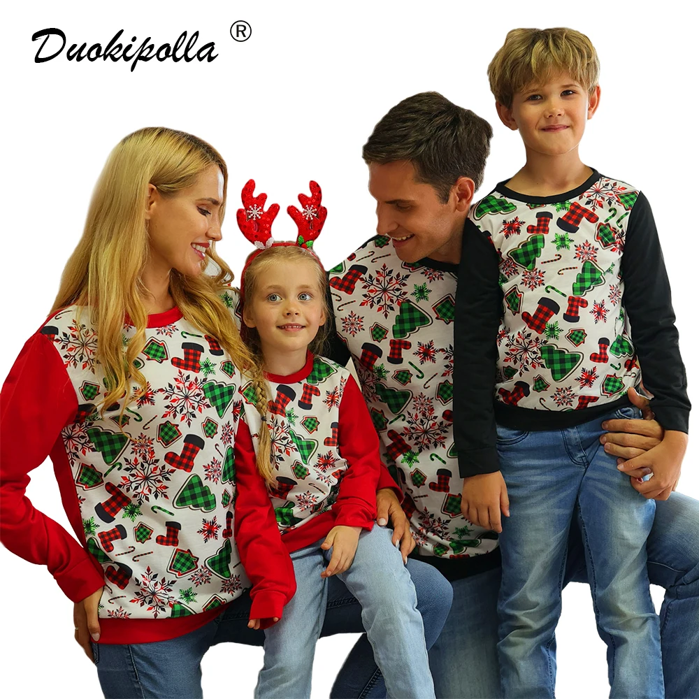

2022 Matching Family Outfits Christmas Father Son Printed Hoodies Women Girls Boys Sweater Winter Autumn Mother Daughter Clothes