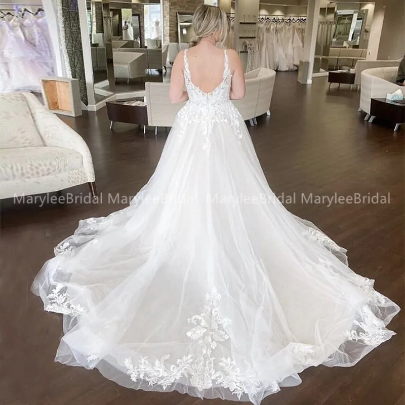 

2021 Charming A-Line Wedding Dresses Appliques With Tulle Spaghetti Straps Bridal Dress Backless Robe De Mariee Chapel Train