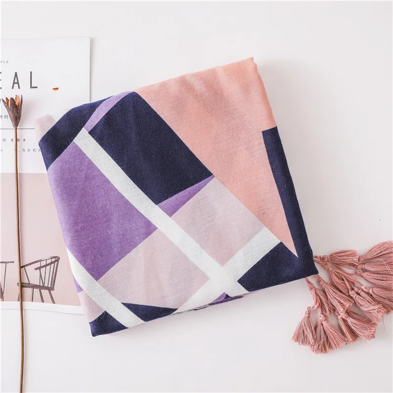 

2020 Luxury Brand fashion Cotton and Linen Scarf ethnic style Silk Scarves Female print Beach Towel New Summer Sunscreen Shawl