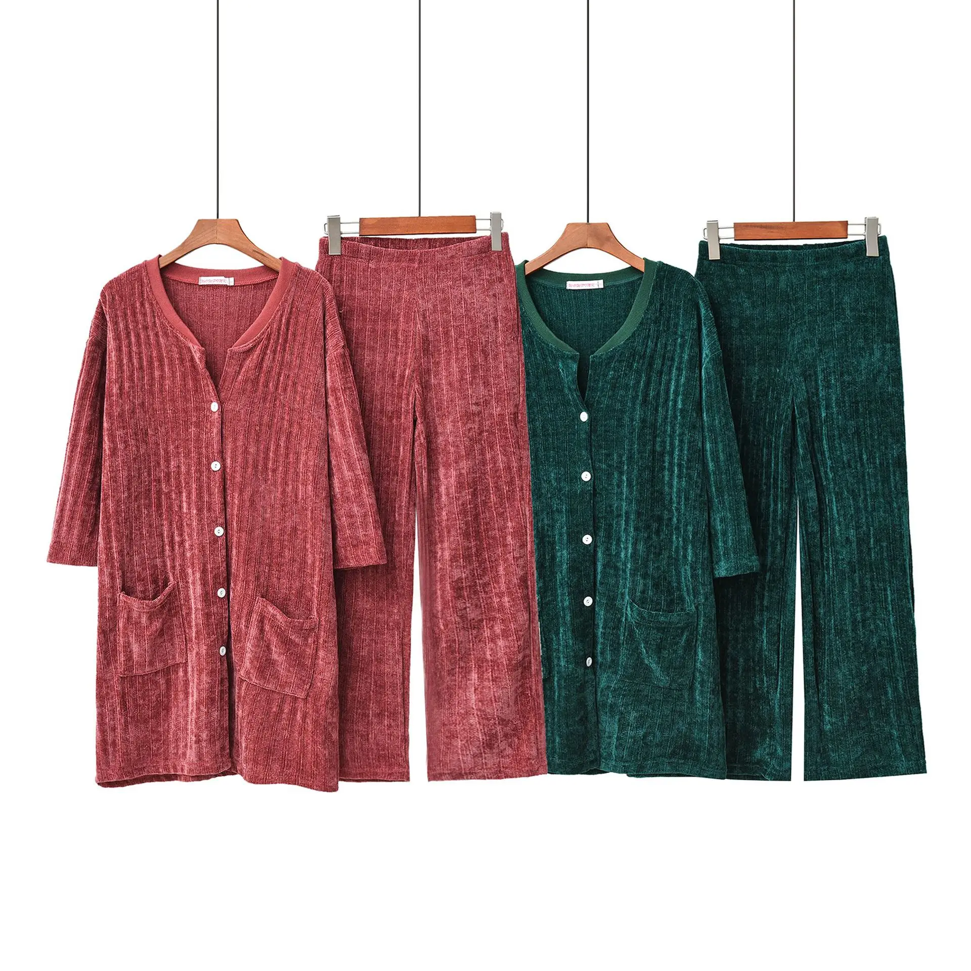 

Зимние Новые однотонные Цвет Ретро Стиль пижамы для повседневной носки в снежную погоду флисового ночного белья размера плюс с длинным рук...