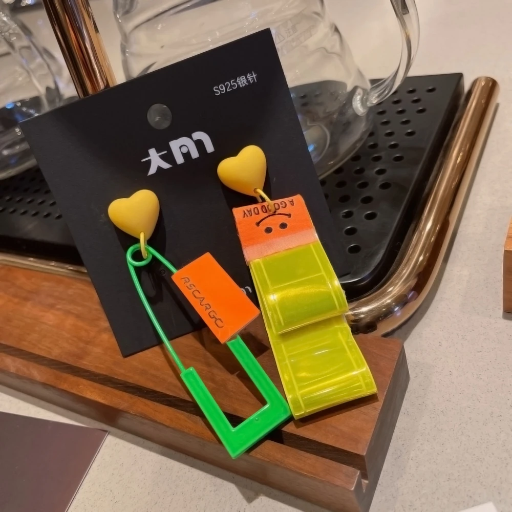 

Chinese Fashion Earrings for Women Multicolor Cartoon Cute Pin Jewelry Designer Street Shot Personality Dangle Earrings