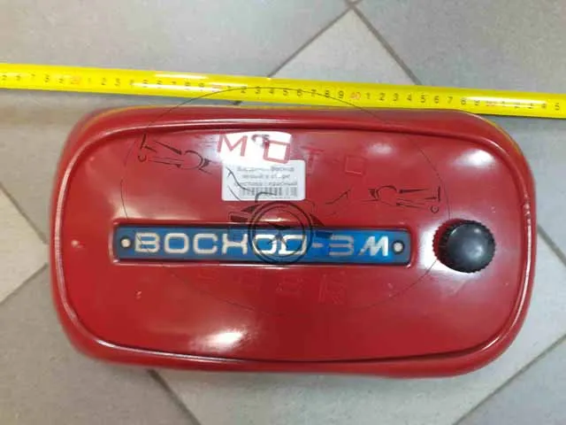 Бардачок Восход левый в сборе красный |