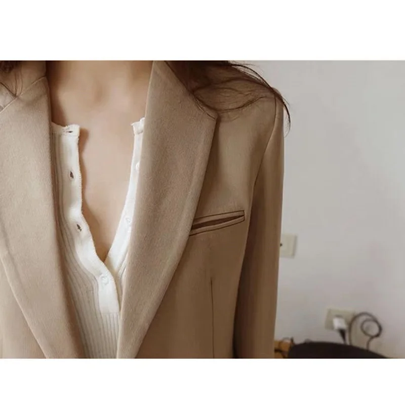 

Feminino