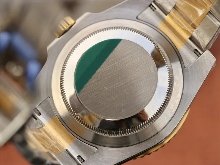 

Original Gold blue surface rolex- submarine diamond version 116613LB-97203