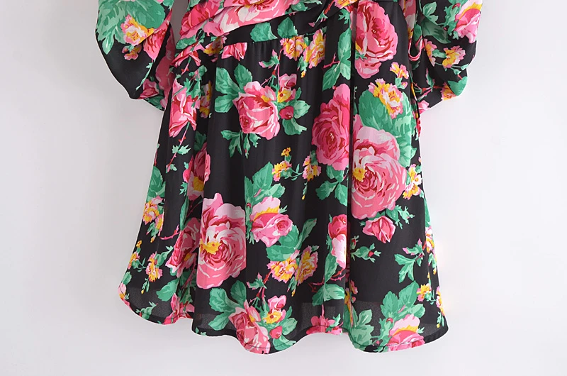 

Splend Moda 2021 Summer New Vintage Floral Printing Deep V Neck Lace-Up Sexy Backless A-Line Mini Dress Women Zipper Vestido