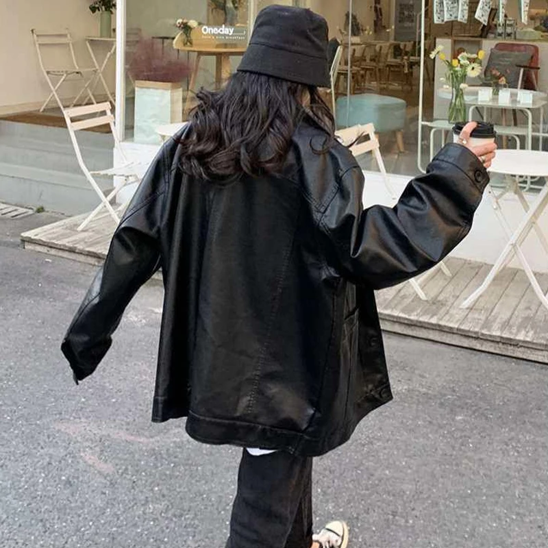 

2022 Spring Fashion Streetwear Lady Outerwear Biker Coats Casual Black Leather Jacket Women Korean Thin Loose Moto Jacket Female