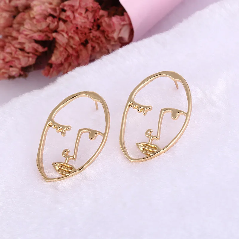 2020 New Aretes Earing And American Design Feeling Fun Irregular Earrings Exaggerated Personality Hollow Circular Alloy Stud | Украшения и