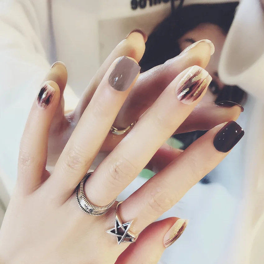 24 шт Блестящий красный накладные ногти полное покрытие короткий квадратный