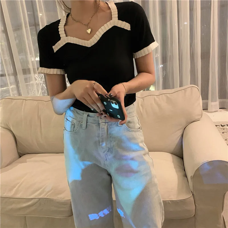 

YTX250 Summer 2021 new net red design sense V-neck short-sleeved T-shirt women