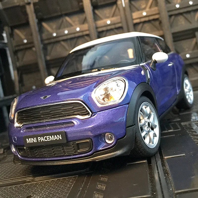 

Модель автомобиля BMW mini paceman из цинкового сплава, 1/24