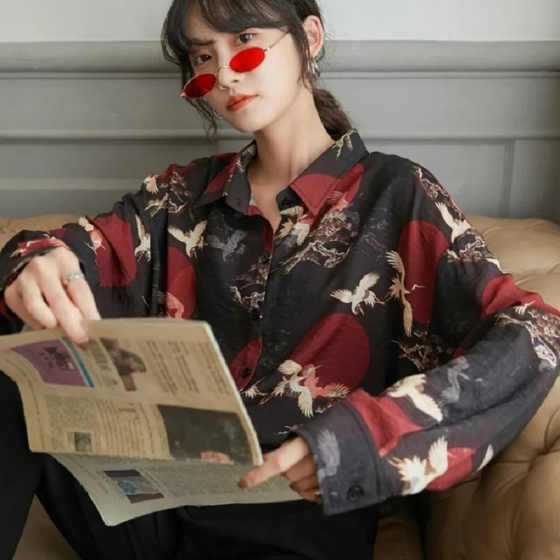 

Stork Print Shirts for Women Loose Long Sleeve Button Up Black Shirt Japanese Streetwear 2021 Fashion Women Vintage Tops
