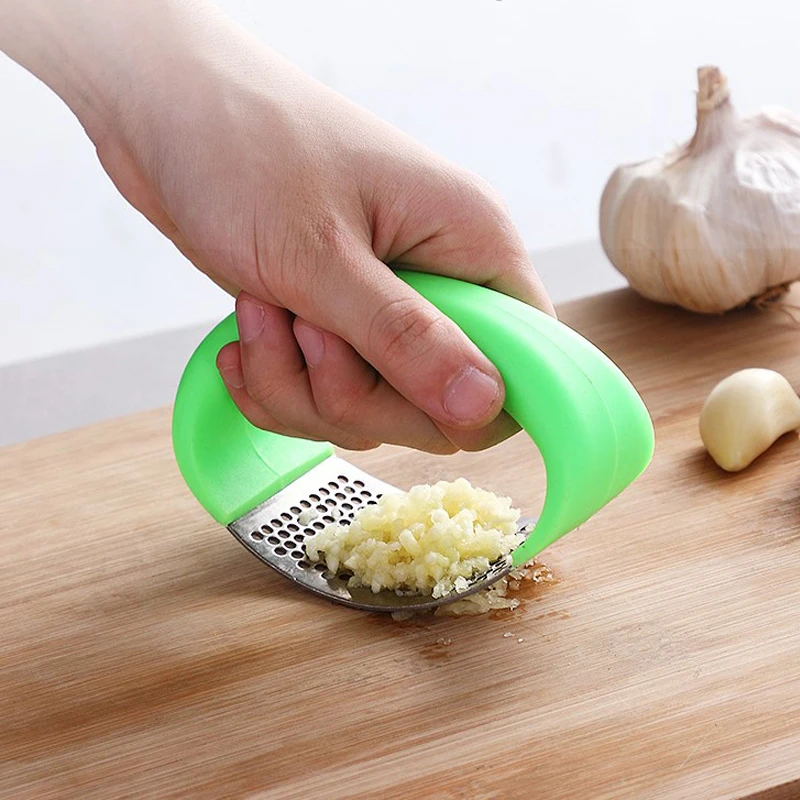 

Garlic crusher Manual chopper garlic equipment for fruit and vegetable Grater press Food Kitchen items accessories gadgets tools